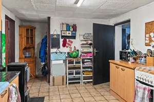 Doppelhaushälfte mit Anbau und großem Grundstück in ruhiger Lage von Nürnberg‑Reichelsdorf – Die vollständige Adresse der Immobilie erhältst du vom Anbieter., 90453 Reichelsdorf, Nürnberg – Vorschaubild 6