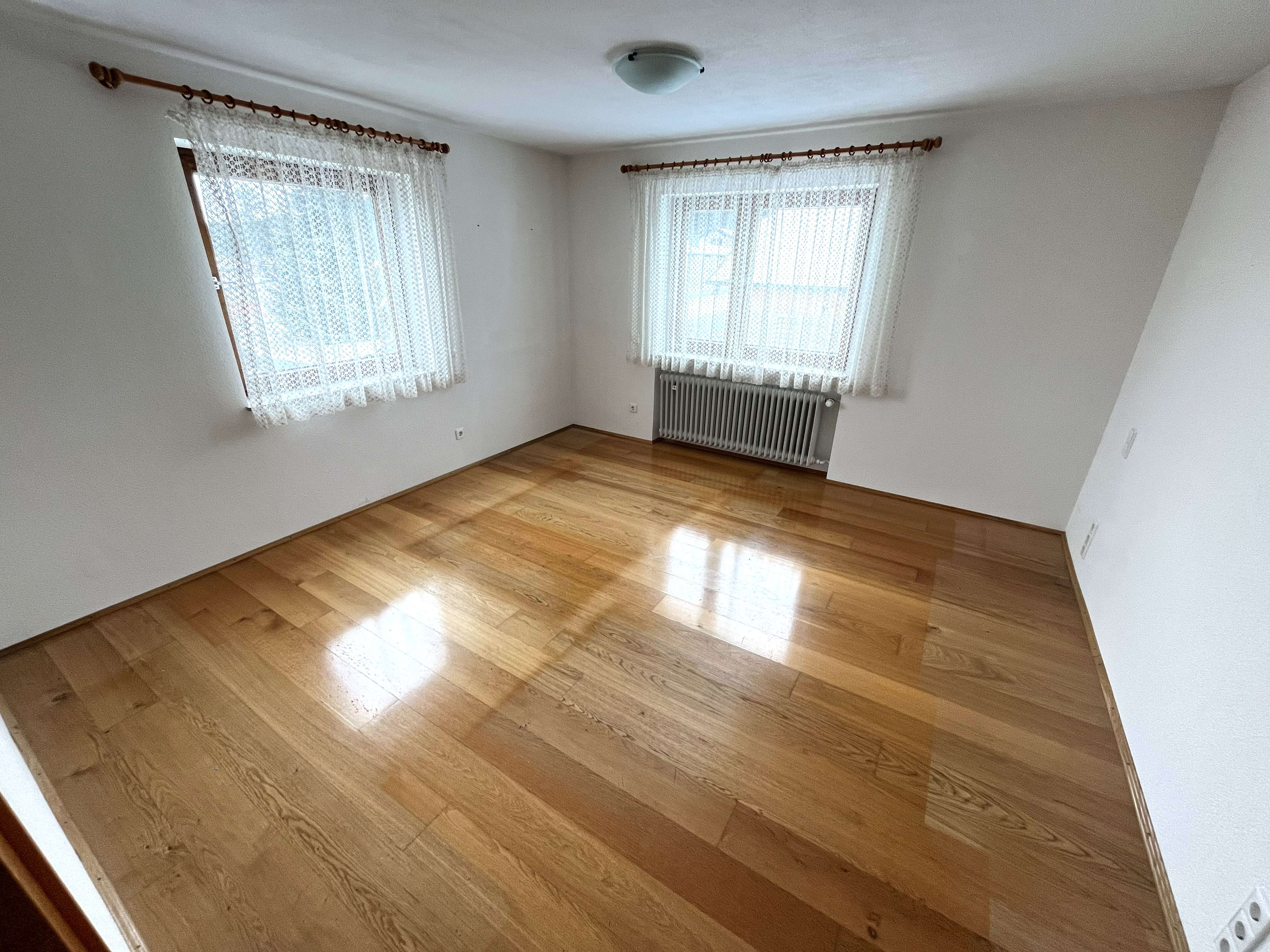 Immobilie in Bitz - Top gepflegtes Einfamilienhaus mit großem Grundstück in Bitz - Bild 1