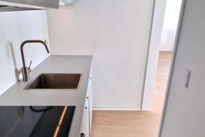 Helles, modernes Single-Apartment mit EBK und Aufzug – Friedrichstraße 35, 40217 Unterbilk, Düsseldorf – Vorschaubild 5