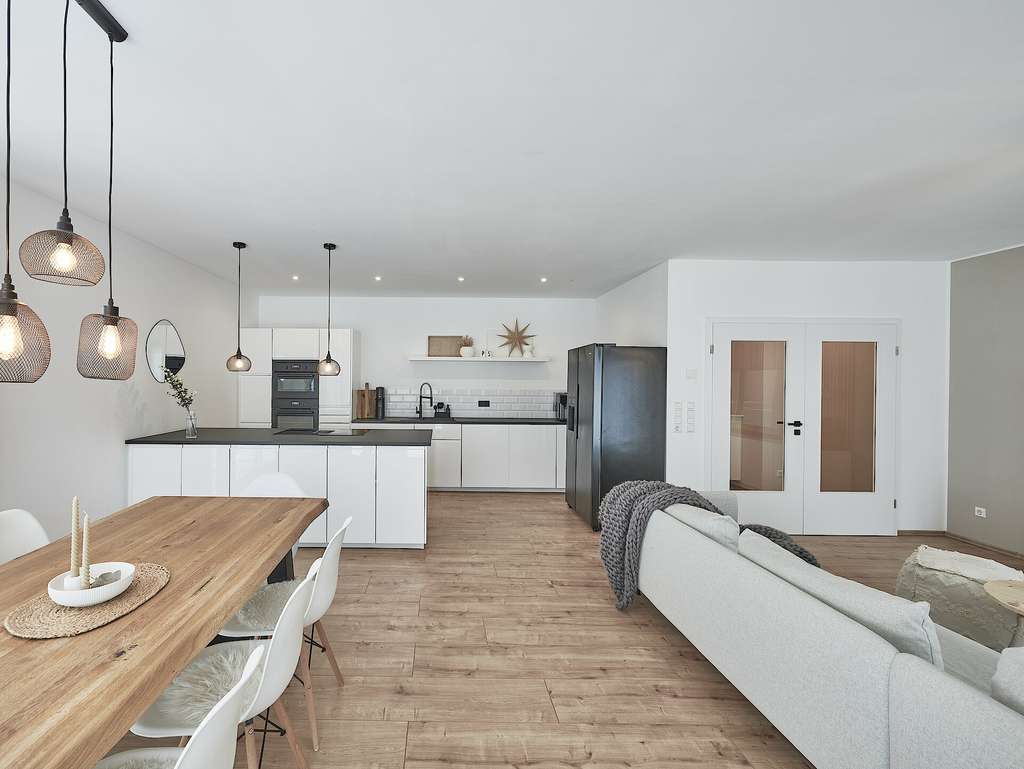 Immobilie in Offenbach-Hundheim - Klassischer Bungalow mit 125 m² Elegant und zeitlos schön!!Massiv und Schlüsselfertig!! - Bild 2