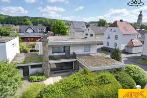 Traumbungalow in bevorzugter Wohnlage - mit Pool und Sauna - hier lohnt jede Investition! – Die vollständige Adresse der Immobilie erhältst du vom Anbieter., 59759 Arnsberg – Vorschaubild 1