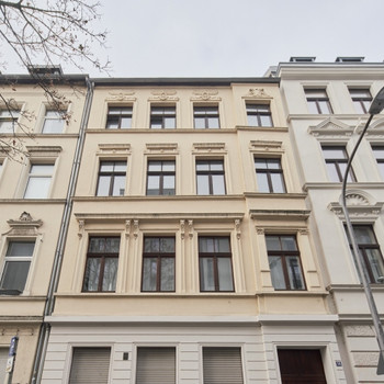 Mehrfamilienhaus mit neun Wohnungen in zentraler Lage von Köln-Kalk