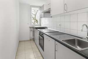Attraktive 3-Zimmer-Wohnung mit EBK und Top-Anbindung – Nähe BMW & Petuelring – 80809 Am Riesenfeld, München – Vorschaubild 6