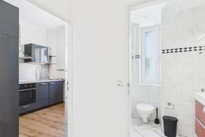 TOP GESCHNITTENES RAUMWUNDER - 3 ZIMMER ALTBAUWOHNUNG MIT SCHÖNER AUFTEILUNG – Die vollständige Adresse der Immobilie erhältst du vom Anbieter., 65205 Erbenheim, Wiesbaden – Vorschaubild 8
