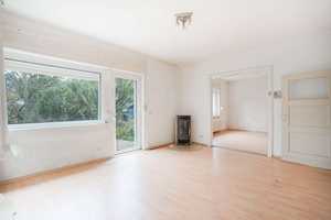 Sanierungsperle in Toplage – Freistehendes Einfamilienhaus mit 6 Zimmern und großem Garten – Berlin – Vorschaubild 2