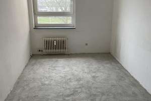 leere 4-Zi. Wohnung in Wiesbaden-Delkenheim – Mannheimer Straße 4, 65205 Delkenheim, Wiesbaden – Vorschaubild 8