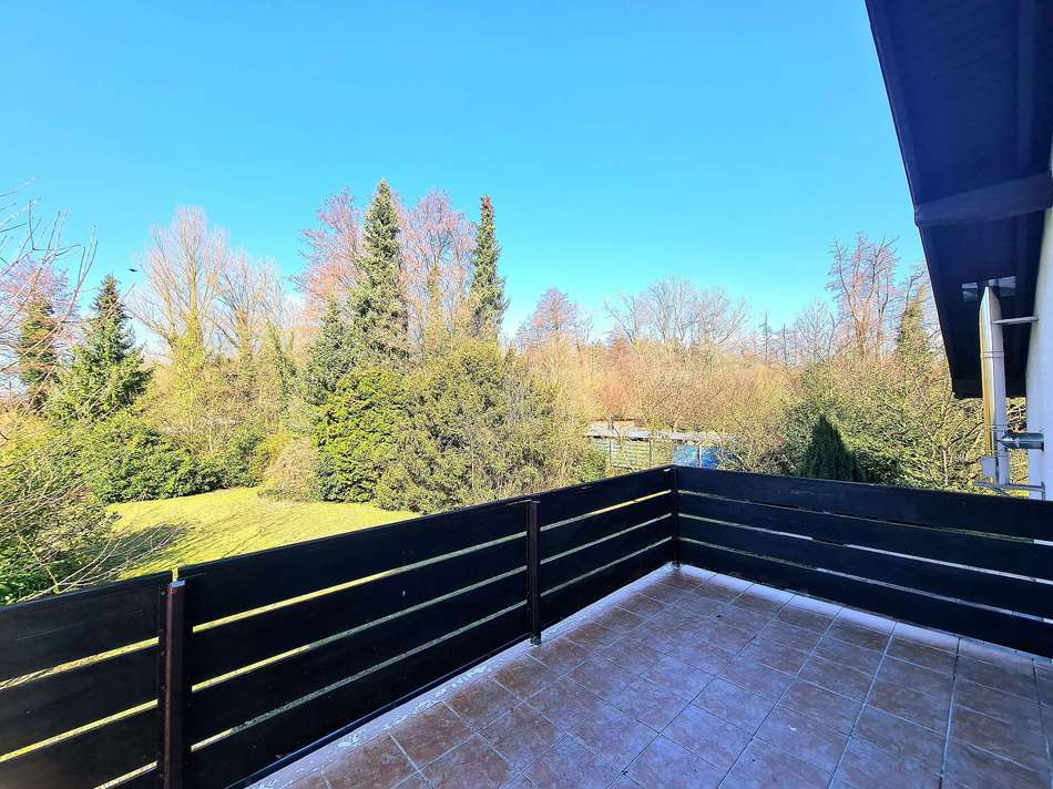Blick Richtung Garten und Wald