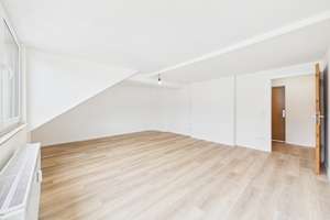 Stilvoll wohnen in Flingern Nord: Sanierter Altbau mit Dachboden und Balkon in Planung – Die vollständige Adresse der Immobilie erhältst du vom Anbieter., 40233 Flingern Nord, Düsseldorf – Vorschaubild 2