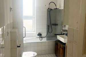 Großzügig geschnittene 3 Zimmer Altbauwohnung mit Balkon – Körnerstr. 5, 65185 Mitte, Wiesbaden – Vorschaubild 18