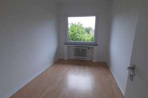 Helle Etagenwohnung mit Balkon in Bergerhausen – Weichselstr. 4, 45136 Bergerhausen, Essen – Vorschaubild 5