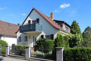 Wohnen nah am Stadtwald: 
Zweifamilienhaus am "Bölle" – Die vollständige Adresse der Immobilie erhältst du vom Anbieter., 64287 Darmstadt-Ost, Darmstadt – Vorschaubild 1