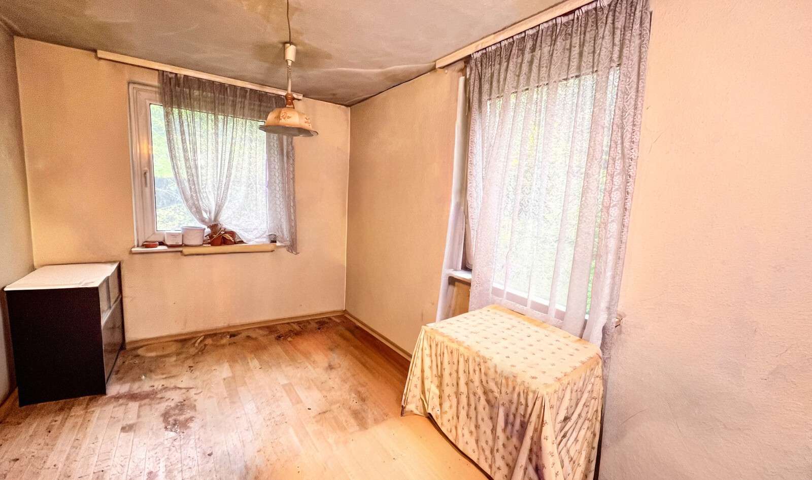 Immobilie in Weißbach - Großzügiges Einfamilienhaus mit Entwicklungspotenzial - Bild 2