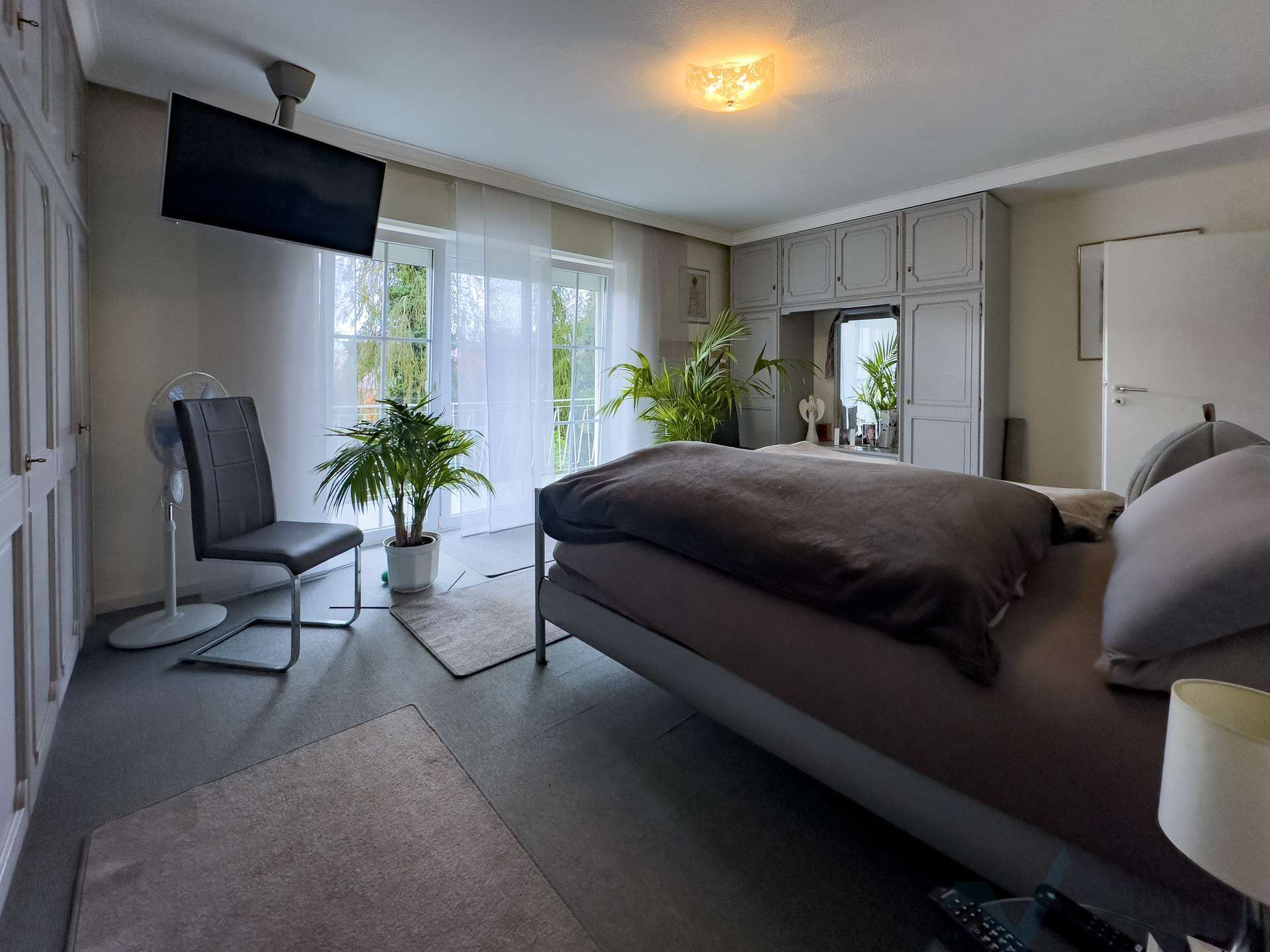 Immobilie in Pöttmes - Kaufpreis gegen Gebot - Provisionsfrei - Einzigartige Villa zentral in Pöttmes - Bild 2