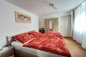 Viel Platz für Ihre Ideen: Zwei modernisierungsbedürftige Einfamilienhäuser in MG-Wickrathberg
 – Die vollständige Adresse der Immobilie erhältst du vom Anbieter., 41189 Wickrathberg, Mönchengladbach – Vorschaubild 5
