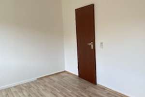Hell & geräumig : 3 Zimmer , Vollbad & Gäste Wc – Schleiermacherstraße 20, 47139 Beeck, Duisburg – Vorschaubild 7