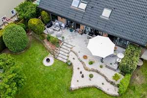 ** Traumhaftes Familiendomizil mit großzügigem Grundstück & eigenem Pool ** – Die vollständige Adresse der Immobilie erhältst du vom Anbieter., 12305 Lichtenrade, Berlin – Vorschaubild 2