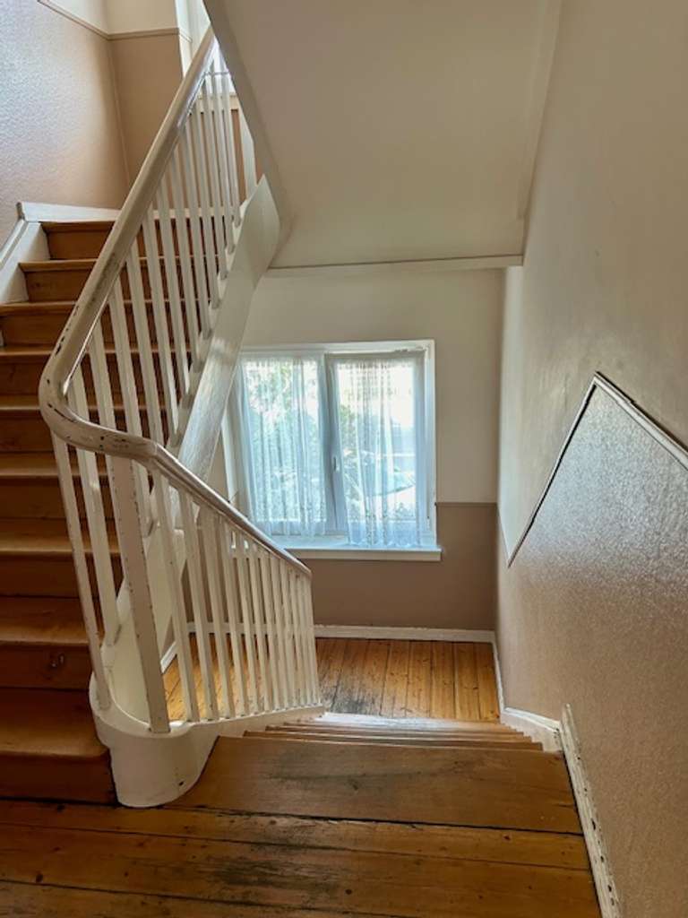 Immobilie in Bad Homburg vor der Höhe - PROVISIONSFREI ! 3,5 -Zimmerwohnung mit Loggia in Innenstadtnähe Bad Homburgs - Bild 3