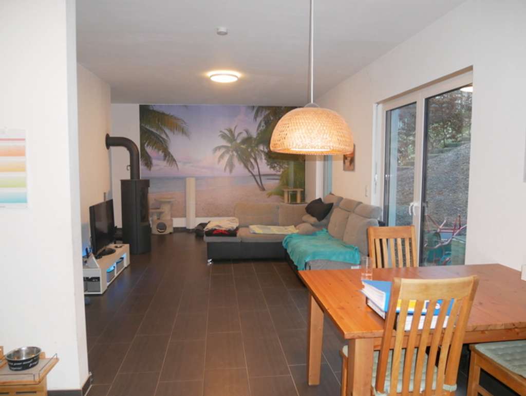 Immobilie in Lehmen - „Schönes freistehendes Einfamilienhaus in ruhiger Wohnlage“ - Bild 3