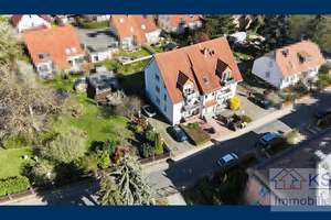 Großzügig wohnen, ruhig entspannen: Helle 3-Raum-Wohnung mit Sonnenbalkon in bester, zentraler Lage.