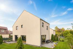 Modern-Living Einfamilienhaus mit gehobenem Wohnkomfort in Bestlage Buckow – Die vollständige Adresse der Immobilie erhältst du vom Anbieter., 12349 Britz, Berlin – Vorschaubild 2