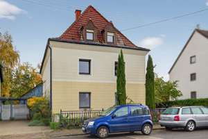 3-Zimmer-Erdgeschosswohnung mit Terrasse und Garage in ruhiger Lage