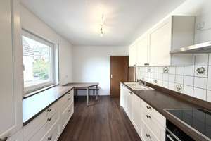 Geräumige 3,5-Zimmer-Wohnung mit hochwertiger Küche, Südbalkon & Stellplatz – Die vollständige Adresse der Immobilie erhältst du vom Anbieter., 70439 Stammheim-Süd, Stuttgart – Vorschaubild 3