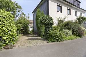 Charmantes Einfamilienhaus mit Garten in guter Lage Remscheids – Remscheid – Vorschaubild 1