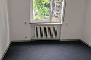 4-Zimmer-Wohnung mit Balkon und Einbauküche in ruhiger Lage von Stuttgart-Weilimdorf. – Rastatter Str. 5, 70499 Weilimdorf (Ortsteil), Stuttgart – Vorschaubild 11
