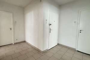 Attraktiv geschnittene 3,5-Zimmer-Wohnung mit optionaler Garage und zusätzlichem Stauraum – Die vollständige Adresse der Immobilie erhältst du vom Anbieter., 45143 Altendorf, Essen – Vorschaubild 3