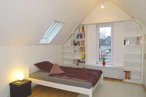 Modern möblierte 2-Zimmer-Maisonette in Düsseldorf Nord Ratingen-Volkardey ++Klimaanlage++ – Die vollständige Adresse der Immobilie erhältst du vom Anbieter., 40880 West, Ratingen – Vorschaubild 2