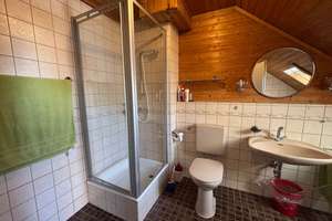 Großes, charmantes RMH mit Garten und Terrasse in Kirchheim b. München sucht neue Familie! – Die vollständige Adresse der Immobilie erhältst du vom Anbieter., 85551 Kirchheim bei München – Vorschaubild 32