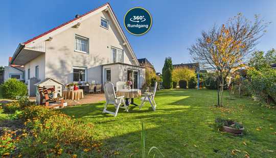 Bild von Energieeffizientes Einfamilienhaus mit Gartenidylle, modernem Komfort und vielseitigem Raumkonzept