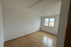 3,5 Zimmer Eigentumswohnung mit Penthouse-Charakter in begehrter Aussichtslage in Reutlingen – Sophie-Scholl-Straße 46, 72762 Reutlingen-Mitte, Reutlingen – Vorschaubild 7