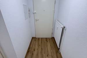 Modernes Wohnen in Bonn-Rüngsdorf: Helle 3-Zimmer-Erdgeschosswohnung mit Gartenterrasse – Im Meisengarten 6, 53179 Rüngsdorf, Bonn – Vorschaubild 2