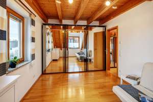 Trudering: 3,5-Zimmer Maisonette-Dachgeschosswohnung mit perfekter Raumaufteilung und Balkon -frei – Die vollständige Adresse der Immobilie erhältst du vom Anbieter., 81825 Berg am Laim Ost, München – Vorschaubild 9