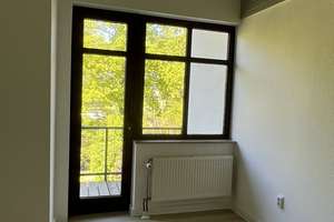Frisch renoviertes Reihenendhaus mit Sonnenterrasse, Garten & Balkon in ruhiger Lage – Die vollständige Adresse der Immobilie erhältst du vom Anbieter., 53125 Bonn-Zentrum, Bonn – Vorschaubild 11
