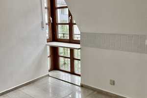 Geschmackvolle, gepflegte 3-Raum-Maisonette-Wohnung mit geh. Innenausstattung mit Balkon in Augsburg – Äußeres Pfaffengäßchen 10, 86152 Augsburg – Vorschaubild 9