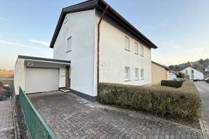 2-Familienhaus mit 2 Garagen, großem Grundstück und Weitblick! – Karlsruhe (Kreis) – Vorschaubild 3