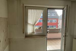 Verkaufe in Leverkusen-Schlebusch 3-Zimmer-Wohnung mit Balkon – Odenthaler Straße 21 b, 51375 Schlebusch, Leverkusen – Vorschaubild 8