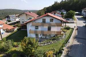 FERIENDOMIZIL MIT RUHESITZ
REPRÄSENTATIVES WOHNHAUS 
GEEIGNET FÜR 3 - FAMILIEN – Freyung-Grafenau (Kreis) – Vorschaubild 4