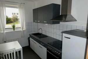 Seniorengerechte 2-Zimmer-EG-Wohnung, neu renoviert, Terrasse, Einbauküche – Theodor-Heuss-Straße 55, 38444 Detmerode, Wolfsburg – Vorschaubild 4