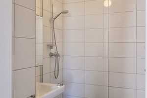 Geschmackvolle, modernisierte 2-Zimmer-DG-Wohnung in Stuttgart – Stuttgart – Vorschaubild 8