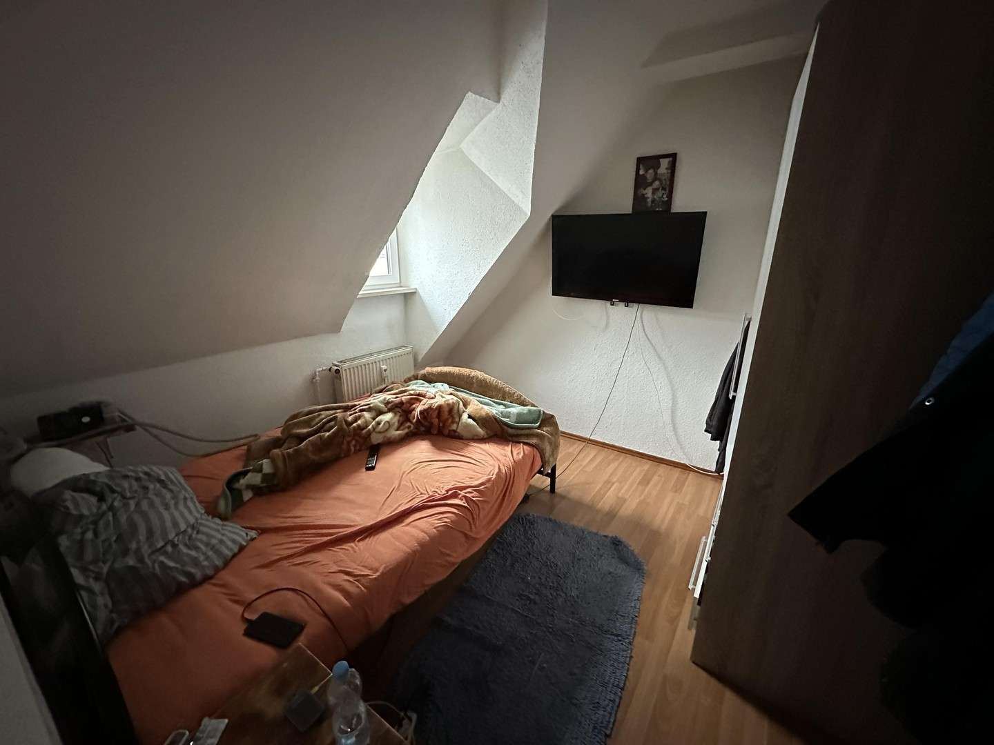 Kapitalanleger aufgepasst - Renovierungsbedürftige 3 Zimmerwohnung mit Potential, Traunstein Kreis – Bild 2
