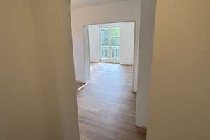 2,5-Zimmer-Wohnung mit Südbalkon & Tiefgaragenstellplatz – ideal für Singles oder Paare – 25462 Rellingen – Vorschaubild 9
