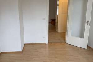 Erdgeschoss Wohnung in zentraler Wohnlage von Essen Kray. Nähe Marktplatz. Mit Küchenzeile. – Hubertstraße 287, 45307 Kray, Essen – Vorschaubild 6