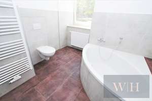Moderne 2-Raum Wohnung Maisonette im EG mit Tageslichtbad (Du+Badewanne) !