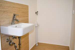Lichtdurchflutete 3‑Zimmer-Wohnung mit Balkon & EBK – zentrale Lage nahe Nymphenburg – Ginhardtstraße 40, 80639 Nymphenburg, München – Vorschaubild 9