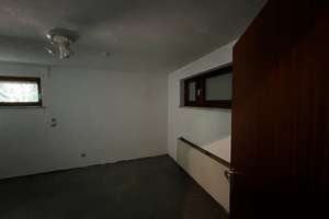 Freistehender Bungalow in Alt-Mariendorf – 135m² + Souterrain, provisionsfrei & bezugsfrei – Wendelsteinweg 44a, 12107 Mariendorf, Berlin – Vorschaubild 35