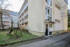 Freie Dachgeschosswohnung mit Balkon in ruhiger Lage von Berlin-Spandau – Die vollständige Adresse der Immobilie erhältst du vom Anbieter., 13587 Hakenfelde, Berlin – Vorschaubild 3