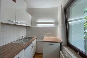Helles 1-Zimmer-Apartment in ruhiger Lage, mit Balkon & EBK – Waldstraße 24, 65187 Biebrich, Wiesbaden – Vorschaubild 2